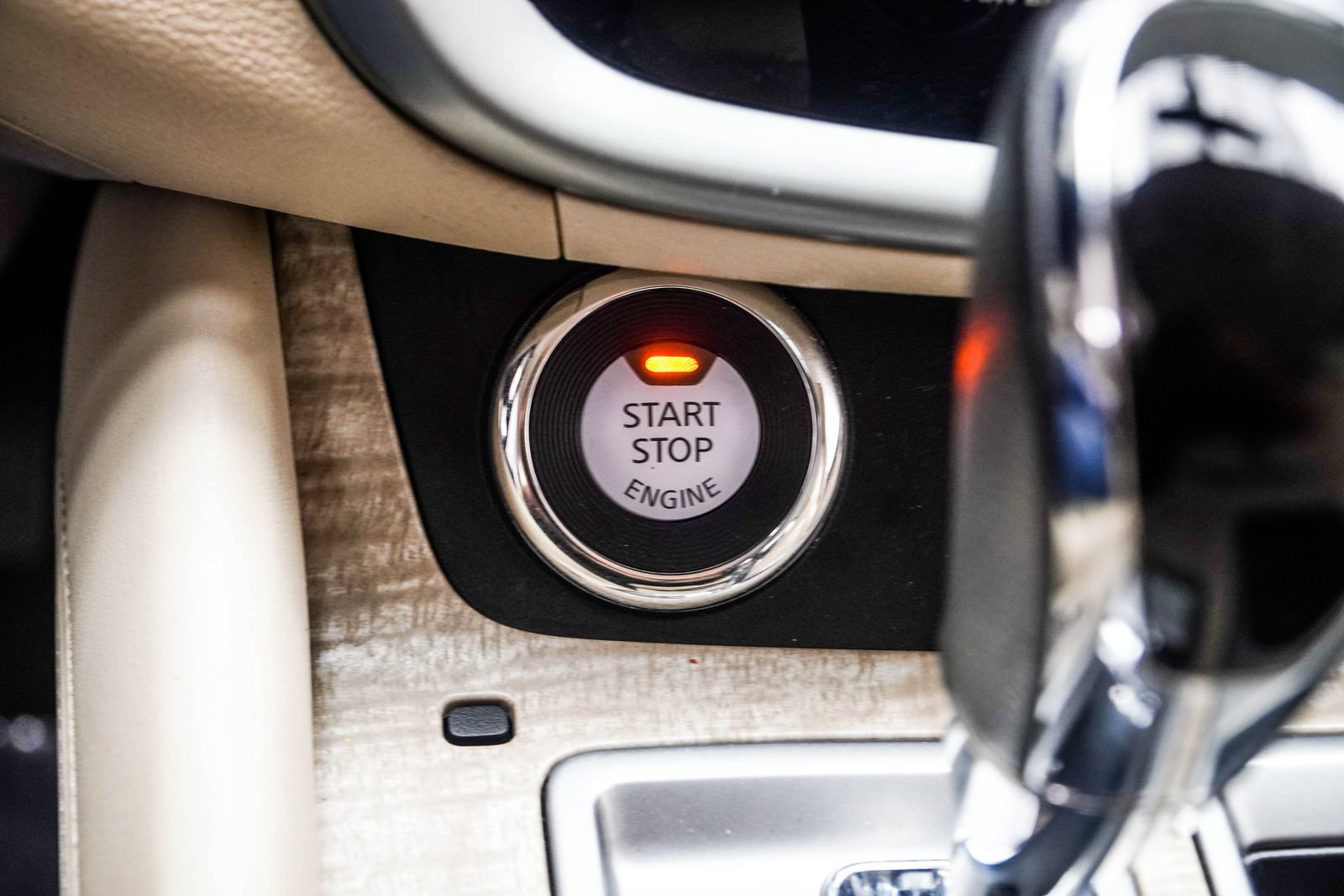Used 2019 Nissan Murano SV w/ Cargo Package FWD image 25