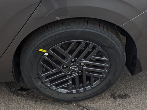 New 2026 Nissan Sentra SV image 7