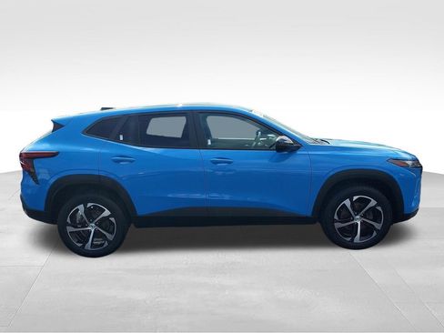 Used 2024 Chevrolet Trax RS w/ Driver Confidence Package FWD image 6