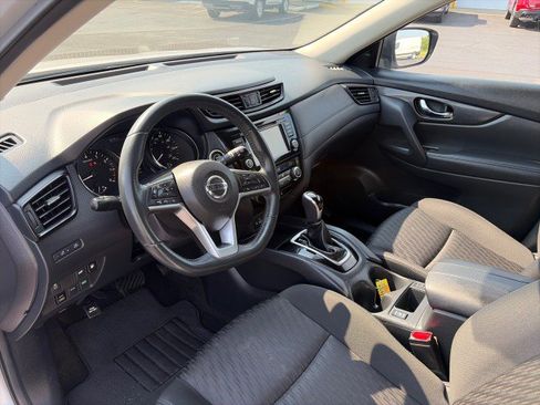 Used 2018 Nissan Rogue SV AWD/4WD image 11