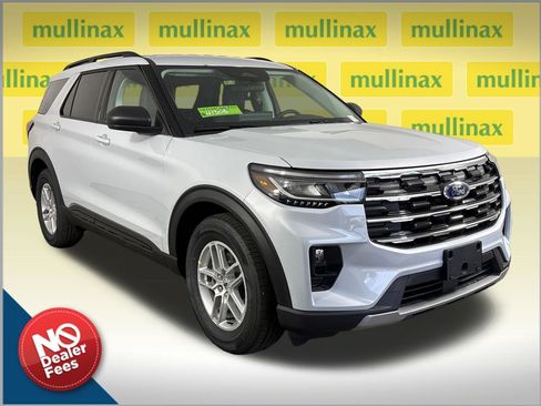 New 2026 Ford Explorer Active w/ Active Comfort Package RWD image 1