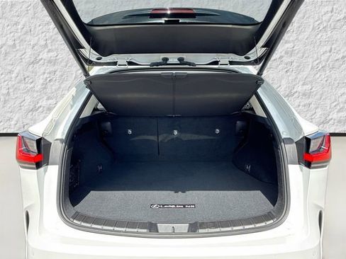 Used 2024 Lexus NX 250 FWD w/ Towing Package (2000 Lbs) image 12