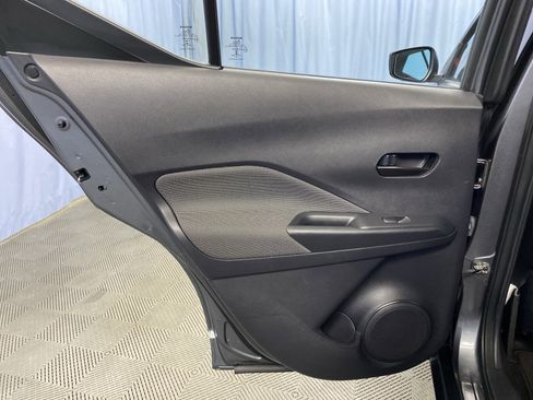 Used 2018 Nissan Kicks S image 21