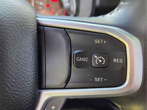 Used 2019 RAM 1500 Big Horn AWD/4WD image 30