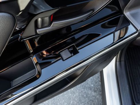 Used 2024 Toyota bZ4X AWD w/ Weather Package image 27