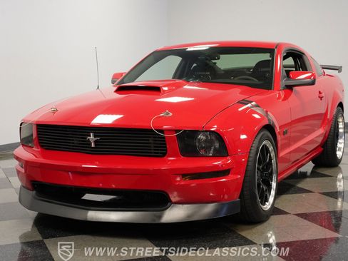 Used 2006 Ford Mustang GT RWD image 19