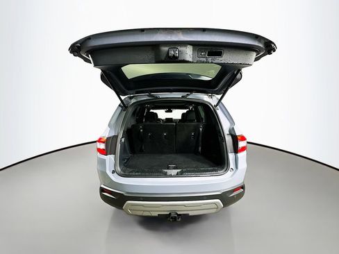 Used 2025 Honda Pilot TrailSport image 34