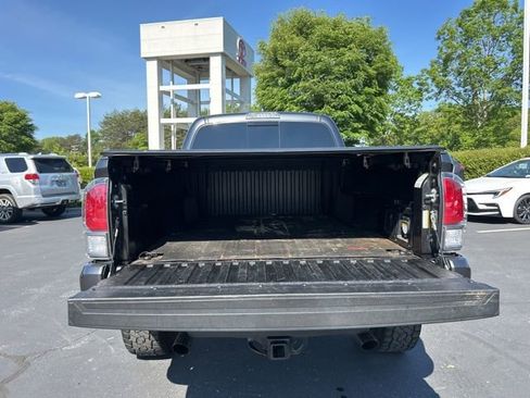 Used 2023 Toyota Tacoma TRD Sport AWD/4WD image 10