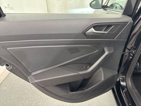 Used 2025 Volkswagen Jetta Sport FWD image 15