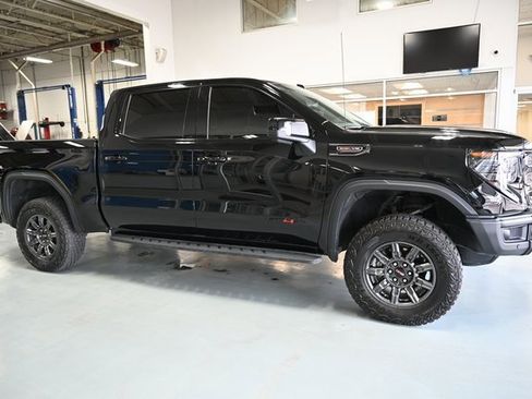 Used 2024 GMC Sierra 1500 AT4X image 4