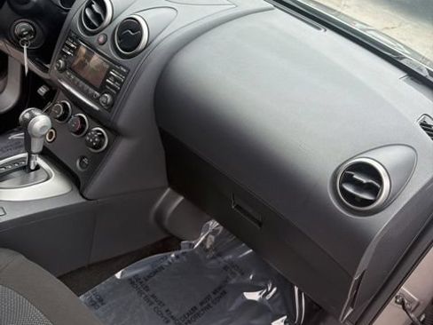 Used 2013 Nissan Rogue S w/ Special Edition Pkg AWD/4WD image 22