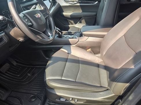 Used 2023 Cadillac XT6 Premium Luxury AWD/4WD image 12