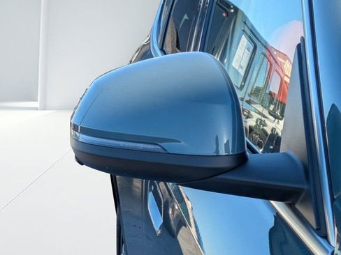 Used 2025 BMW X1 xDrive28i w/ Premium Package image 9