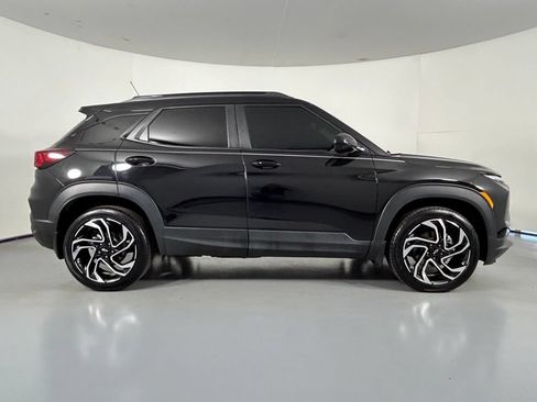Used 2024 Chevrolet TrailBlazer RS w/ Convenience Package AWD/4WD image 8