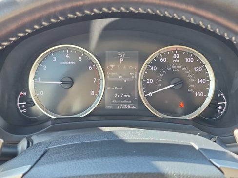 Used 2016 Lexus IS 200t RWD image 11