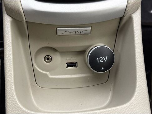 Used 2018 Ford Fiesta SE image 25