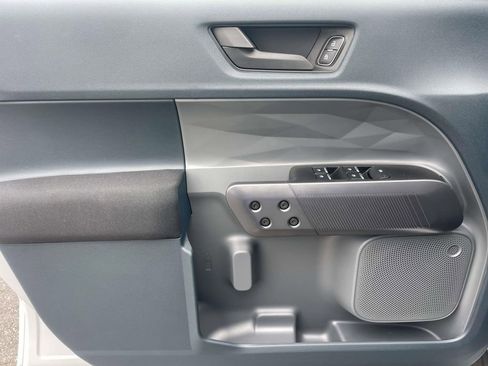 New 2025 Ford Maverick XL FWD image 19