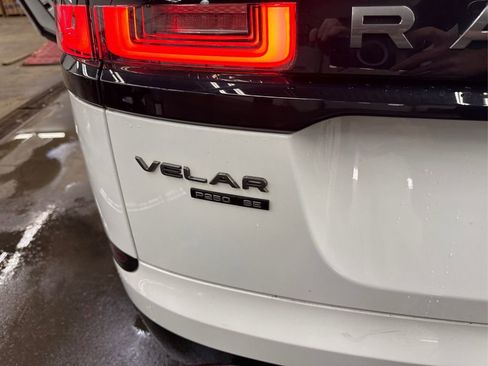 Used 2019 Land Rover Range Rover Velar R-Dynamic SE image 15