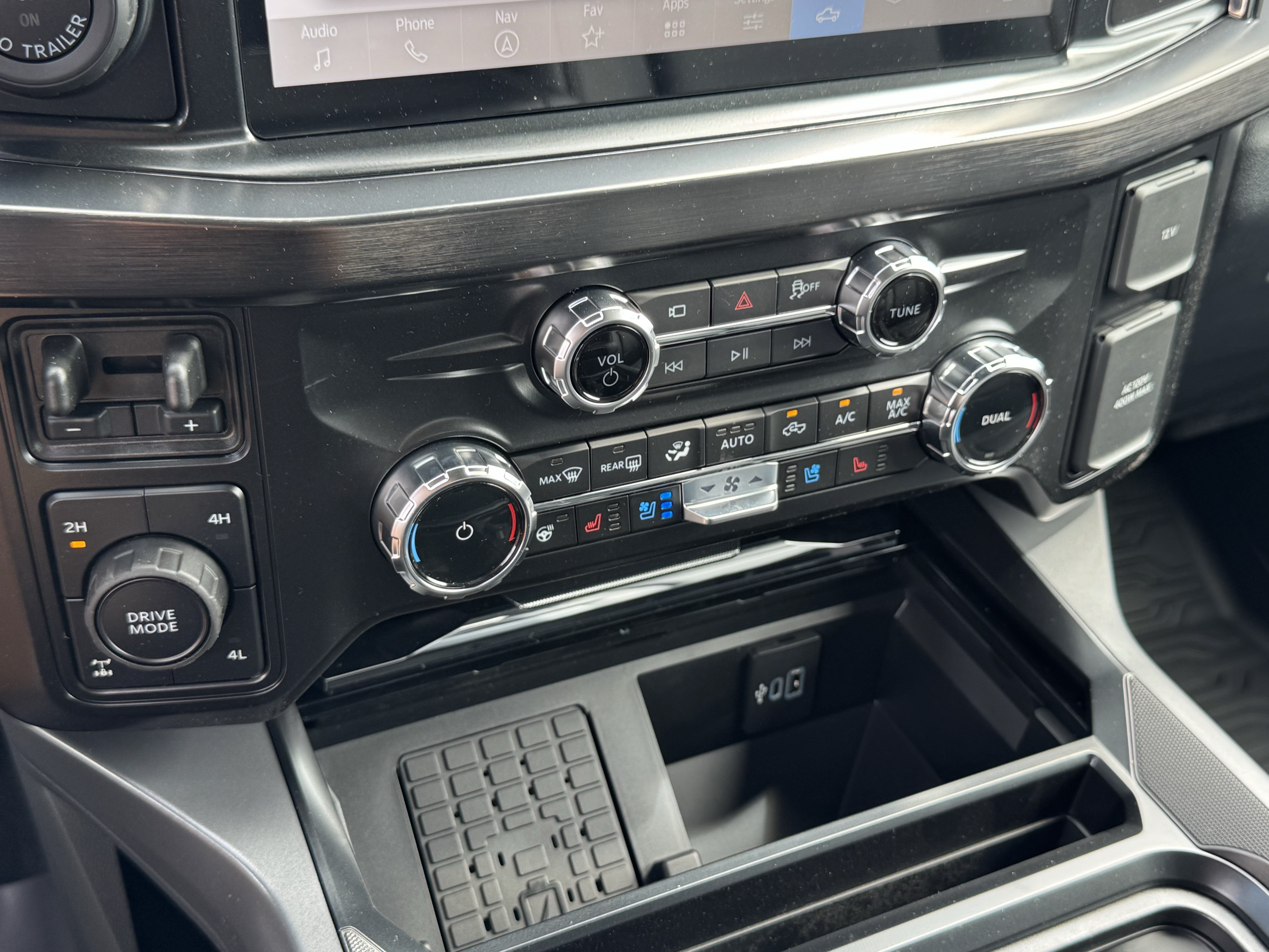 New 2026 Ford F250 Lariat w/ Lariat Ultimate Package AWD/4WD image 14