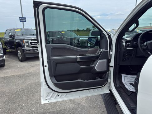 Certified 2025 Ford F150 Platinum w/ Equipment Group 702A High AWD/4WD image 28
