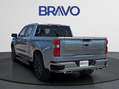 Used 2025 Chevrolet Silverado 1500 RST w/ Z71 Off-Road Package AWD/4WD image 3