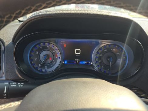 Used 2023 Chrysler 300 S RWD image 11