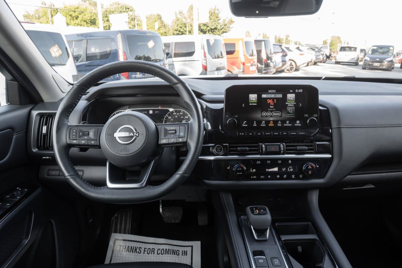 Used 2023 Nissan Pathfinder SL w/ SL Premium Package AWD/4WD image 20