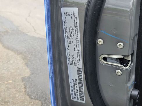 New 2026 RAM 2500 Laramie AWD/4WD image 30