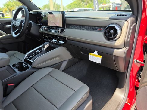 New 2026 Chevrolet Colorado ZR2 w/ Technology Package AWD/4WD image 18