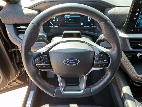 Used 2025 Ford Explorer ST-Line AWD/4WD image 19