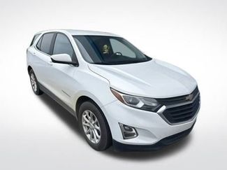 Used 2021 Chevrolet Equinox LT image 1