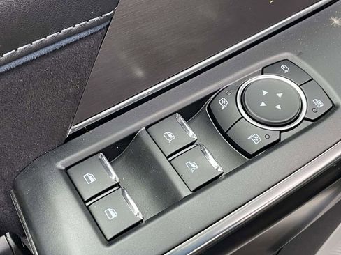 New 2025 Ford F150 Platinum w/ Equipment Group 702A High image 17