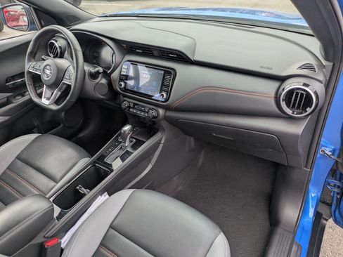 Used 2021 Nissan Kicks SR w/ SR Premium Package FWD image 33