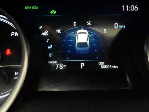Used 2024 Toyota Camry XLE w/ Navigation Package FWD image 10