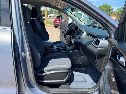 Used 2020 Kia Sorento AWD V6 image 26
