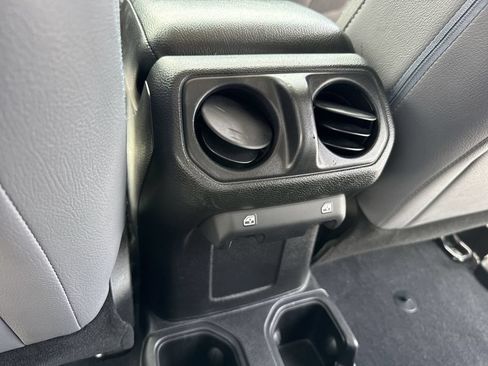 Used 2019 Jeep Wrangler Unlimited Sport S AWD/4WD image 37