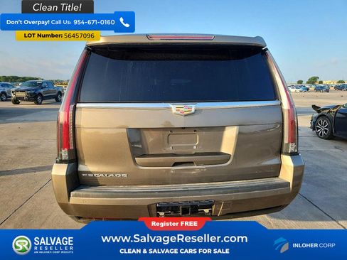 Used 2016 Cadillac Escalade ESV Luxury RWD image 8
