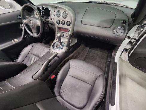 Used 2007 Pontiac Solstice Convertible w/ Premium Package image 14