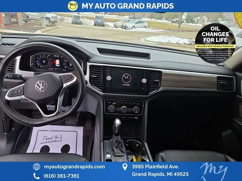 Used 2023 Volkswagen Atlas SEL image 12
