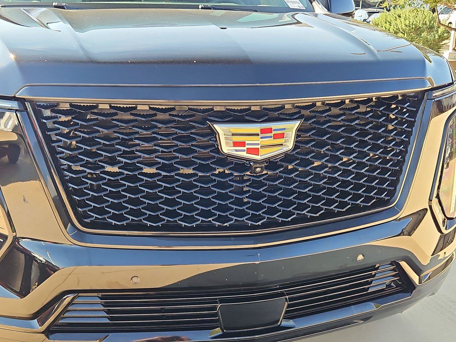 Used 2025 Cadillac Escalade Sport Platinum AWD/4WD image 6