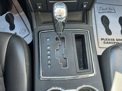 Used 2010 Chrysler 300 Touring image 26