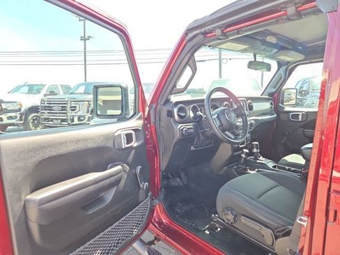 Used 2021 Jeep Wrangler Unlimited Sport AWD/4WD image 7