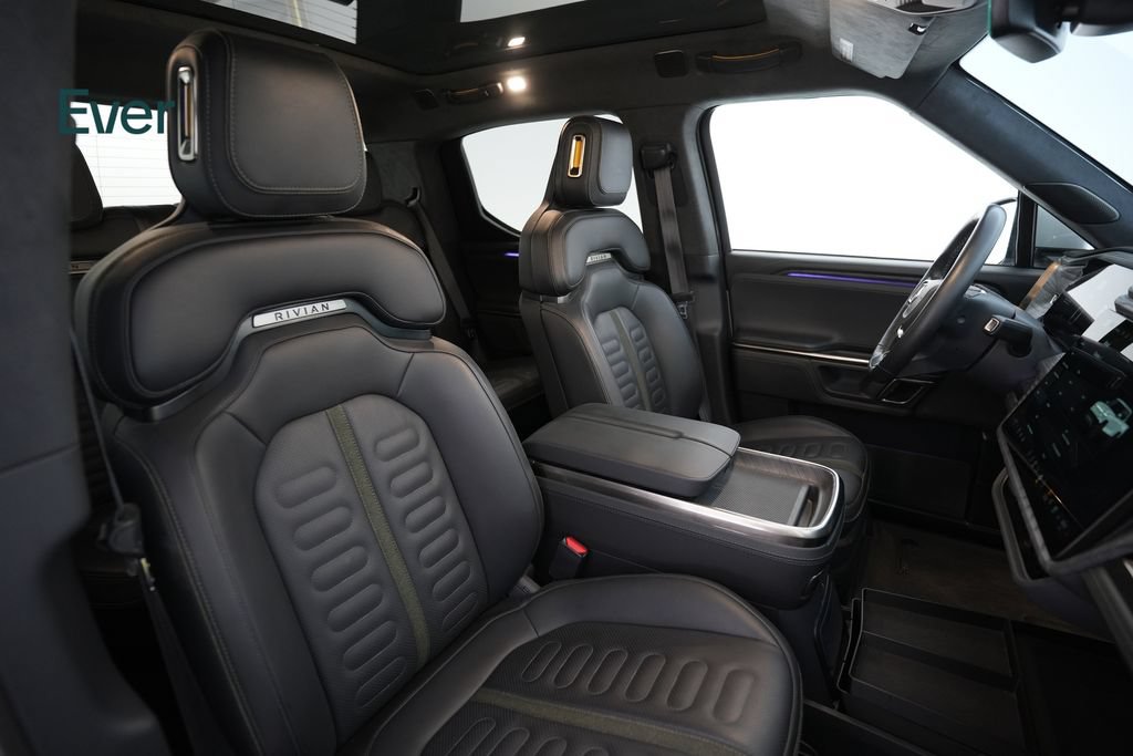 Used 2022 Rivian R1T Adventure AWD/4WD image 23