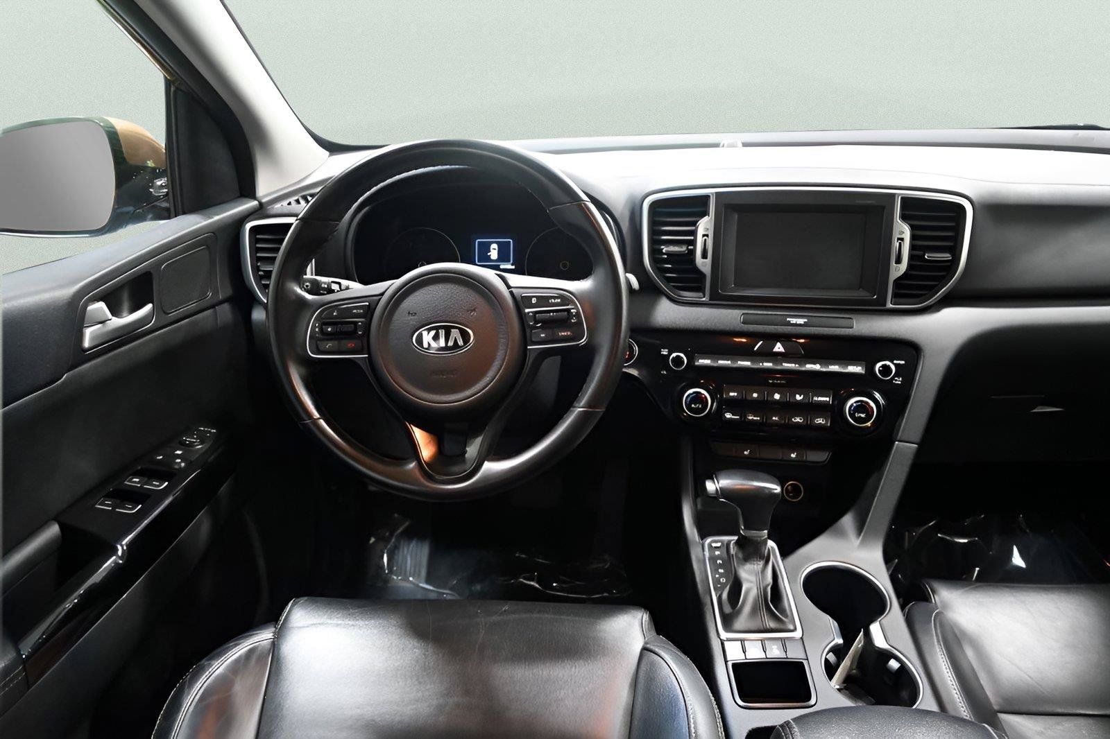 Used 2018 Kia Sportage EX AWD/4WD image 11