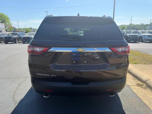 Used 2021 Chevrolet Traverse LT w/ LT Premium Package AWD/4WD image 6