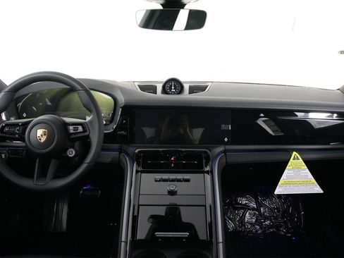 New 2026 Porsche Panamera 4 image 11