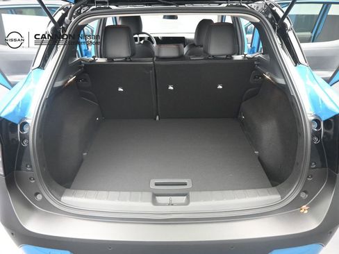 New 2026 Nissan Kicks SR w/ Cold Weather Package FWD image 17