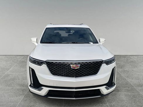 Certified 2023 Cadillac XT6 Premium Luxury image 8
