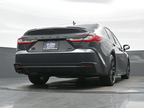 Used 2025 Toyota Camry SE AWD/4WD image 31