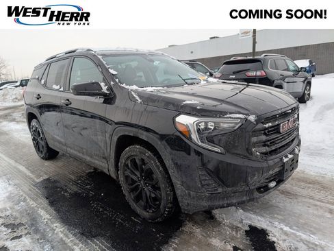 Used 2021 GMC Terrain SLE w/ Driver Convenience Package image 1